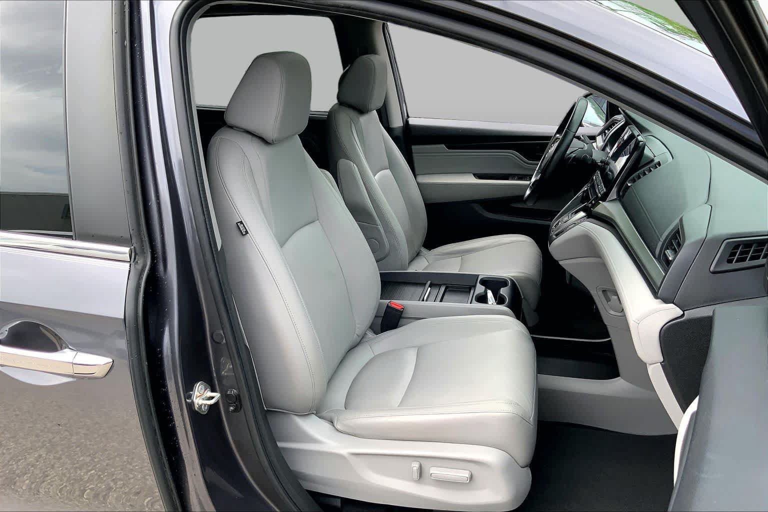 Used 2018 Honda Odyssey Touring image 8