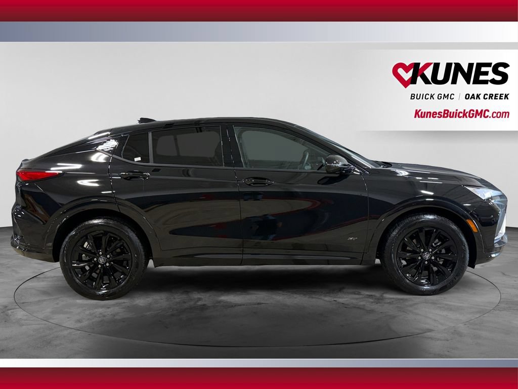 Used 2026 Buick Envista Sport Touring w/ Convenience I Package FWD image 12