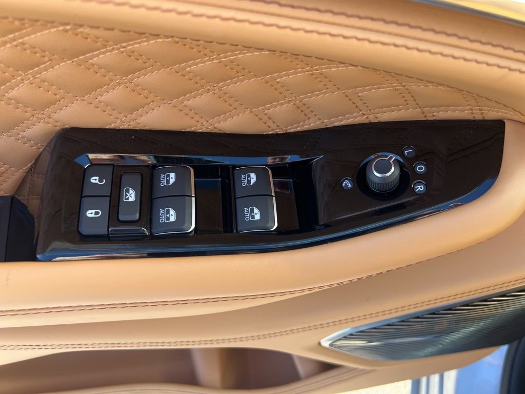 Used 2024 Jeep Grand Cherokee L Summit AWD/4WD image 15