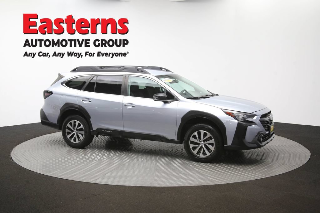 Used 2023 Subaru Outback Premium AWD/4WD image 47