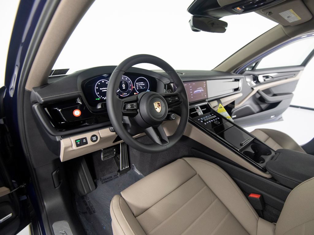 New 2026 Porsche Panamera 4 AWD/4WD image 4