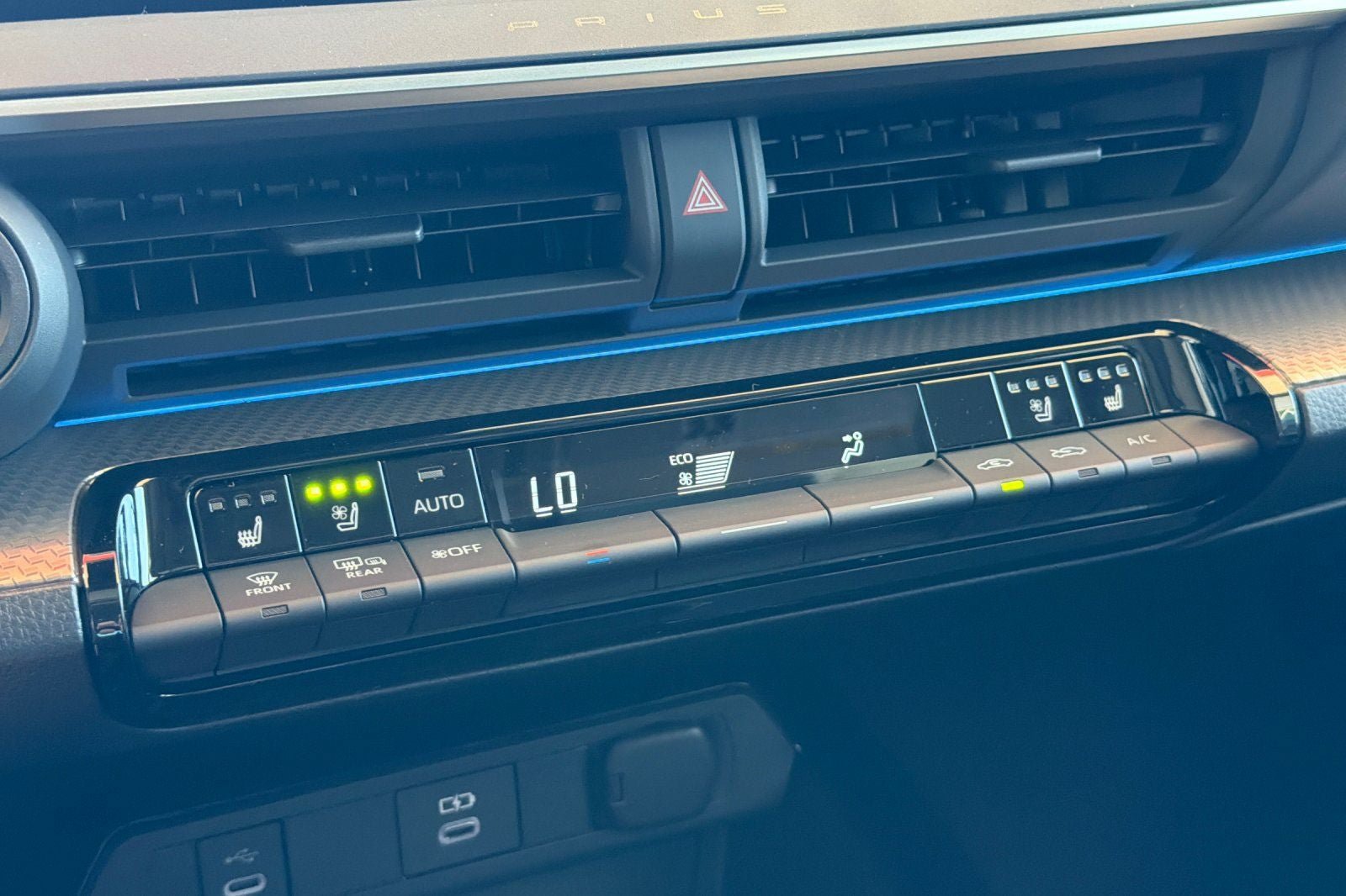 New 2026 Toyota Prius Limited AWD/4WD image 24