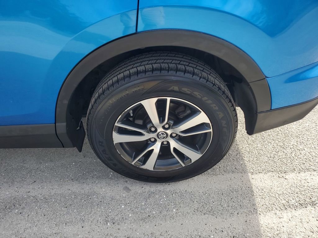 Used 2016 Toyota RAV4 XLE image 19