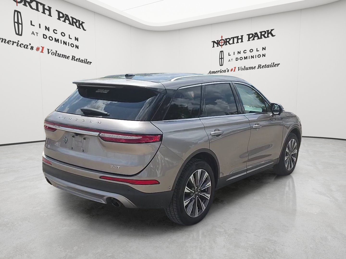 Used 2020 Lincoln Corsair Reserve w/ Equipment Group 202A AWD/4WD image 5