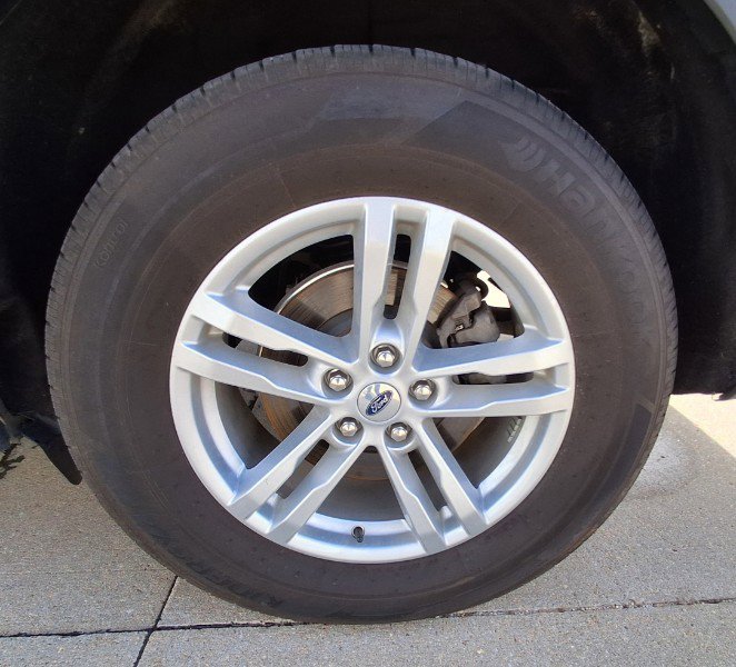 Used 2023 Ford Explorer XLT w/ Equipment Group 202A image 24