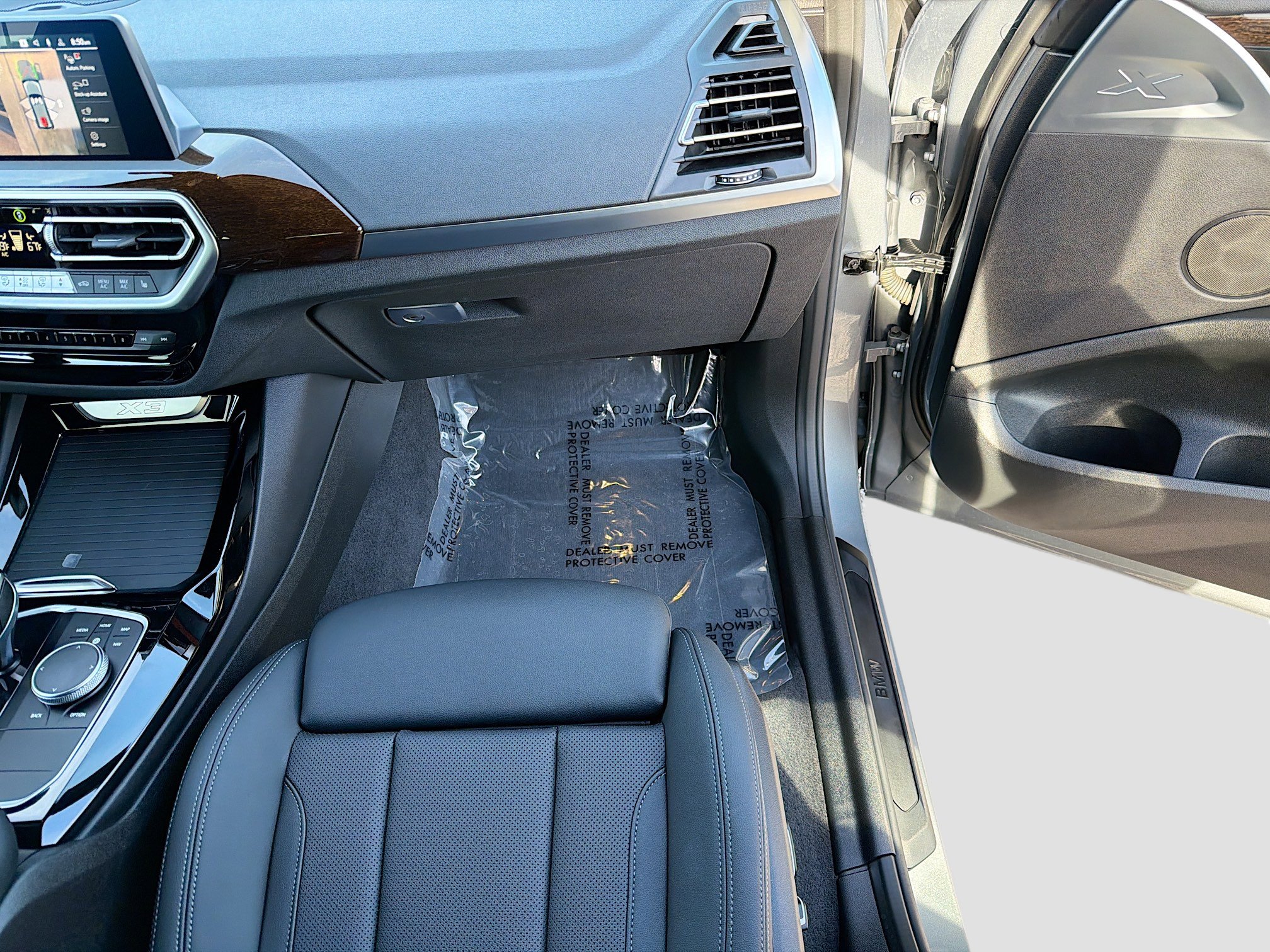 Used 2024 BMW X3 sDrive30i w/ Convenience Package w/ZPA RWD image 17