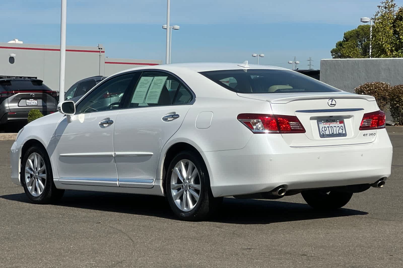 Used 2011 Lexus ES 350 FWD image 7