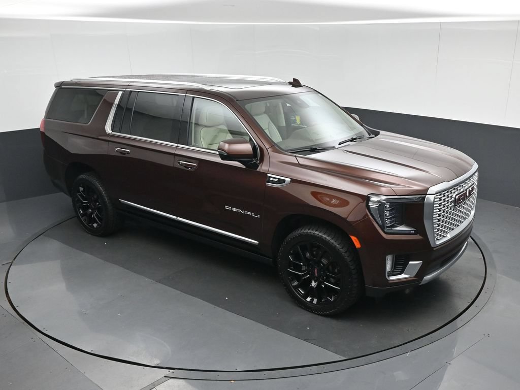 Used 2023 GMC Yukon XL Denali AWD/4WD image 77