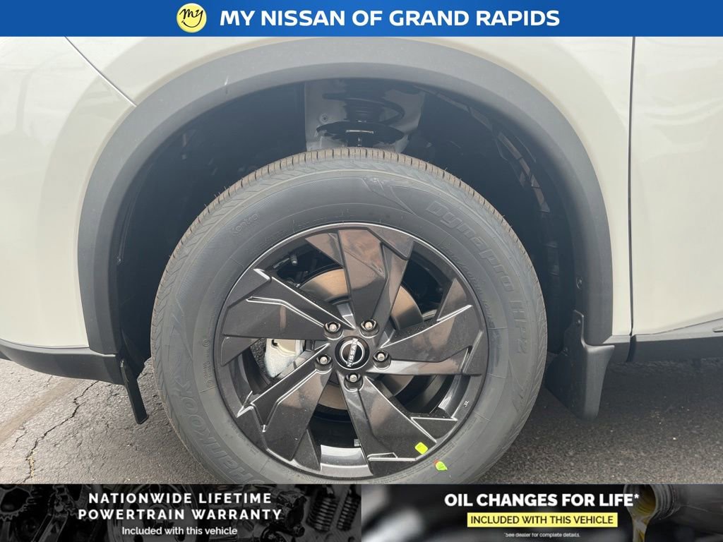 New 2026 Nissan Rogue SV w/ Cold Weather Package AWD/4WD image 10