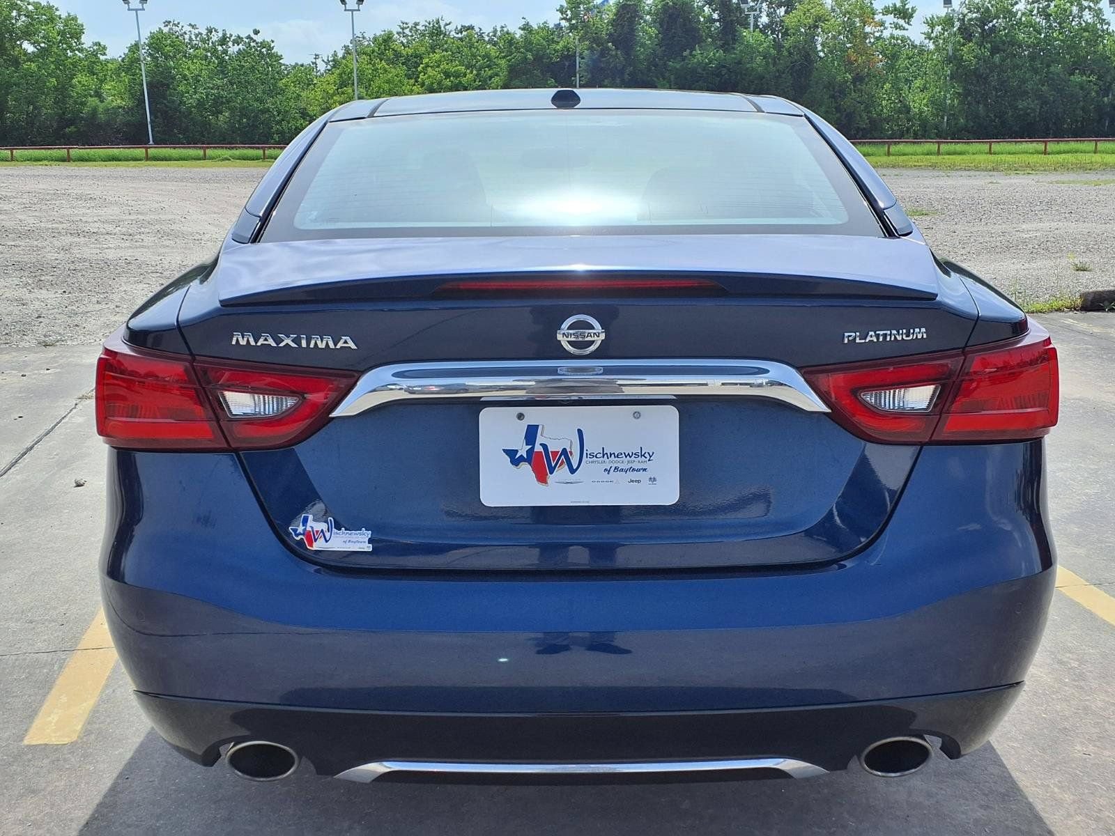 Used 2017 Nissan Maxima Platinum w/ Medallion Package FWD image 6