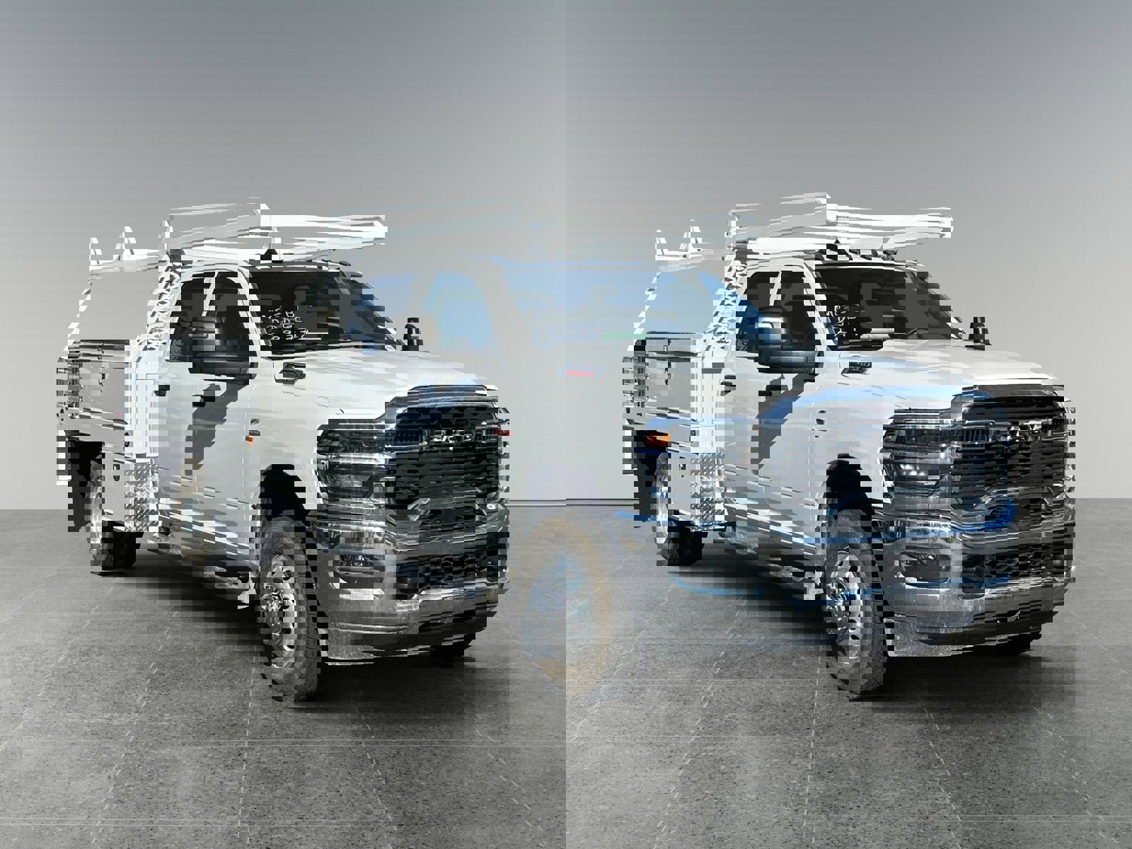 New 2025 RAM 3500 Tradesman w/ Chrome Appearance Group AWD/4WD image 7