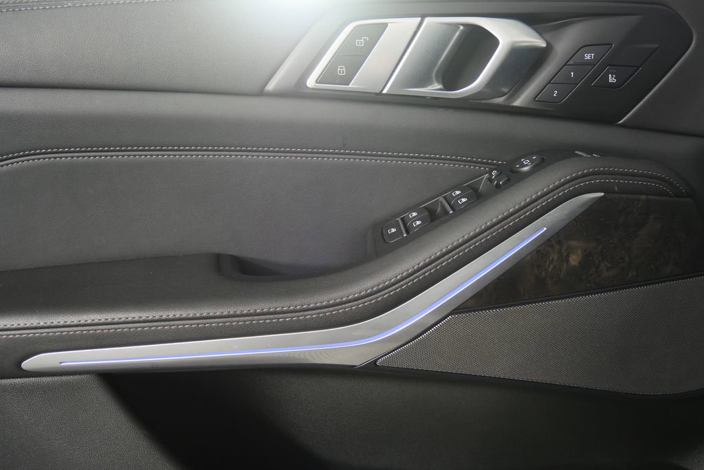 Certified 2024 BMW X5 xDrive40i image 8