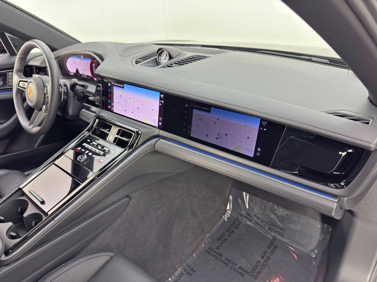 Used 2025 Porsche Panamera 4S w/ Premium Package image 15