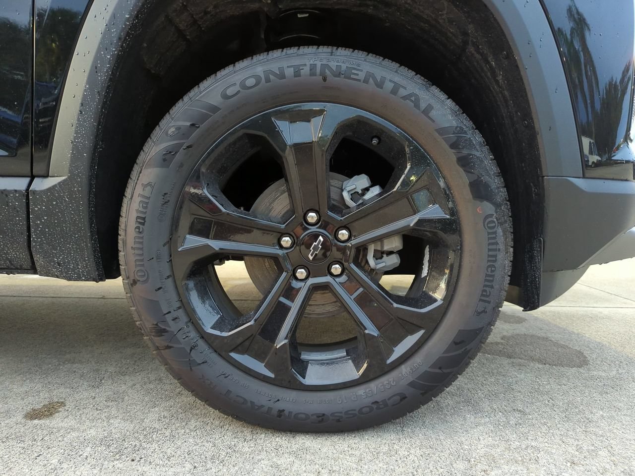 New 2027 Chevrolet Equinox LT w/ Midnight Edition FWD image 25