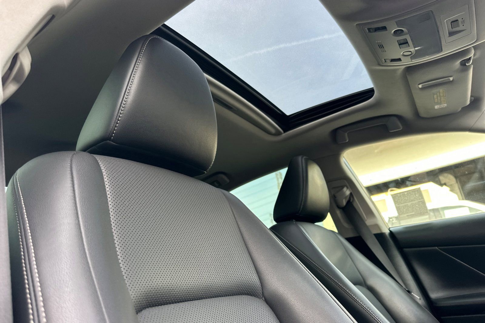 Used 2016 Lexus IS 200t image 20