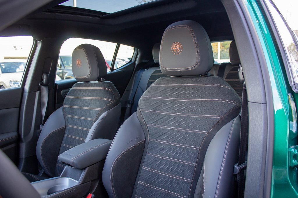 New 2025 Alfa Romeo Tonale image 12