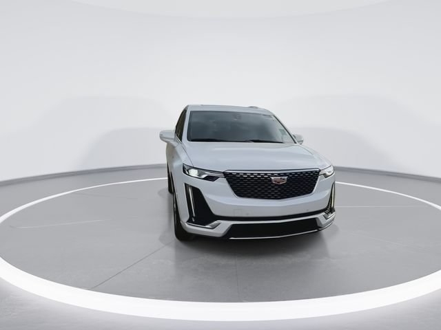 Used 2024 Cadillac XT6 Luxury FWD image 3