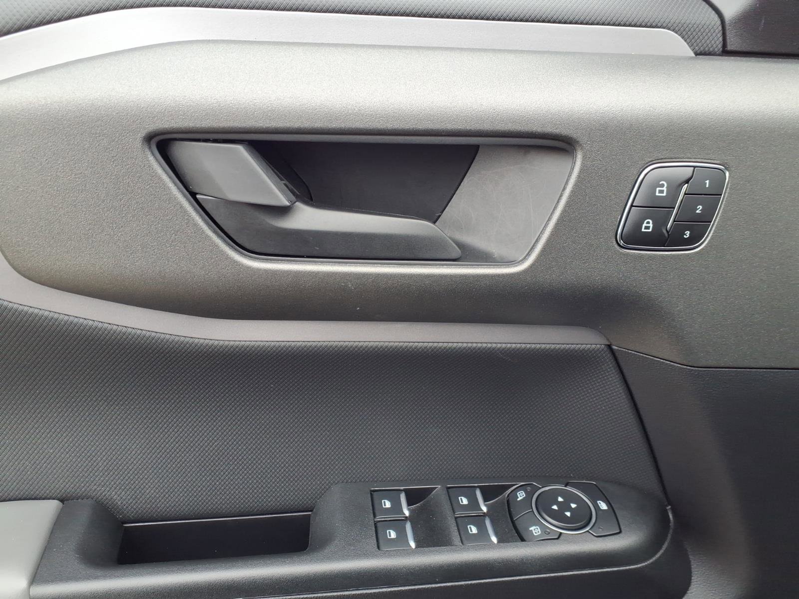 Used 2025 Ford Bronco Sport Badlands image 8