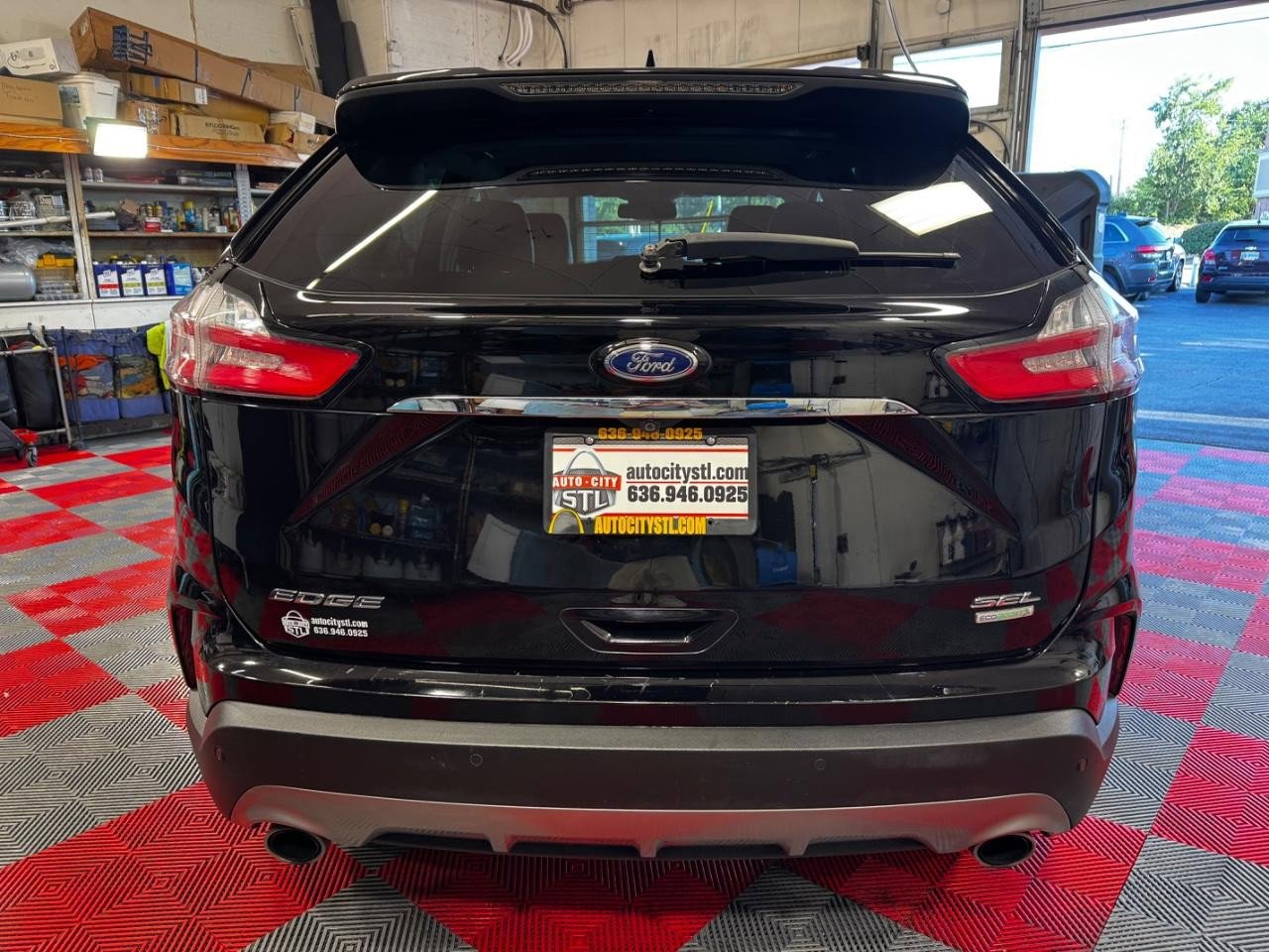 Used 2020 Ford Edge SEL image 6