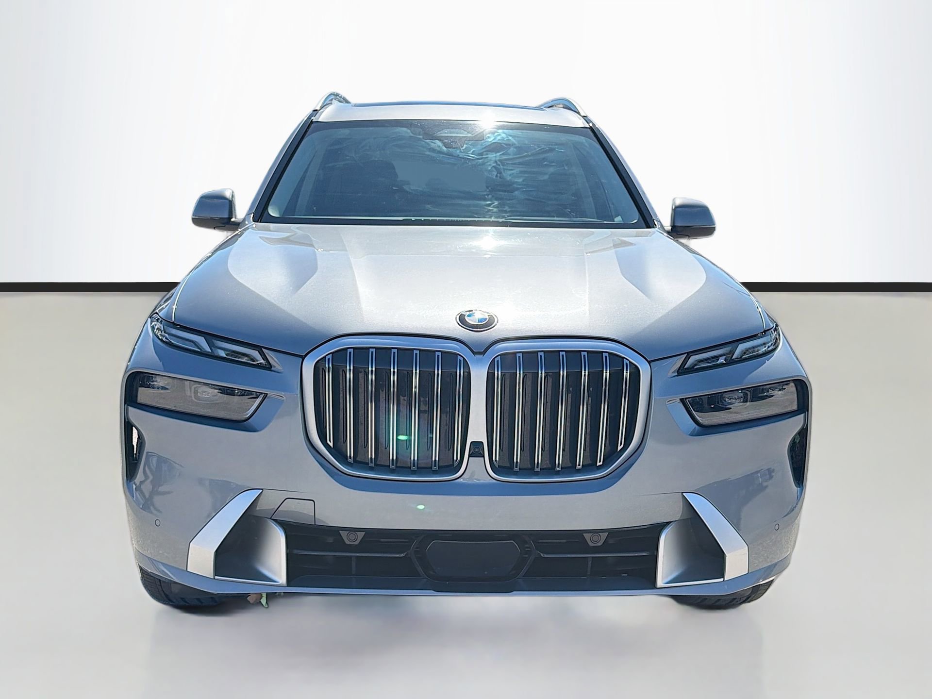 Certified 2025 BMW X7 xDrive40i w/ Premium Package image 9