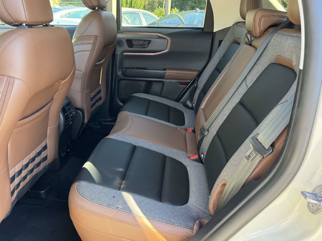 Used 2024 Ford Bronco Sport Outer Banks w/ Tech Package AWD/4WD image 19