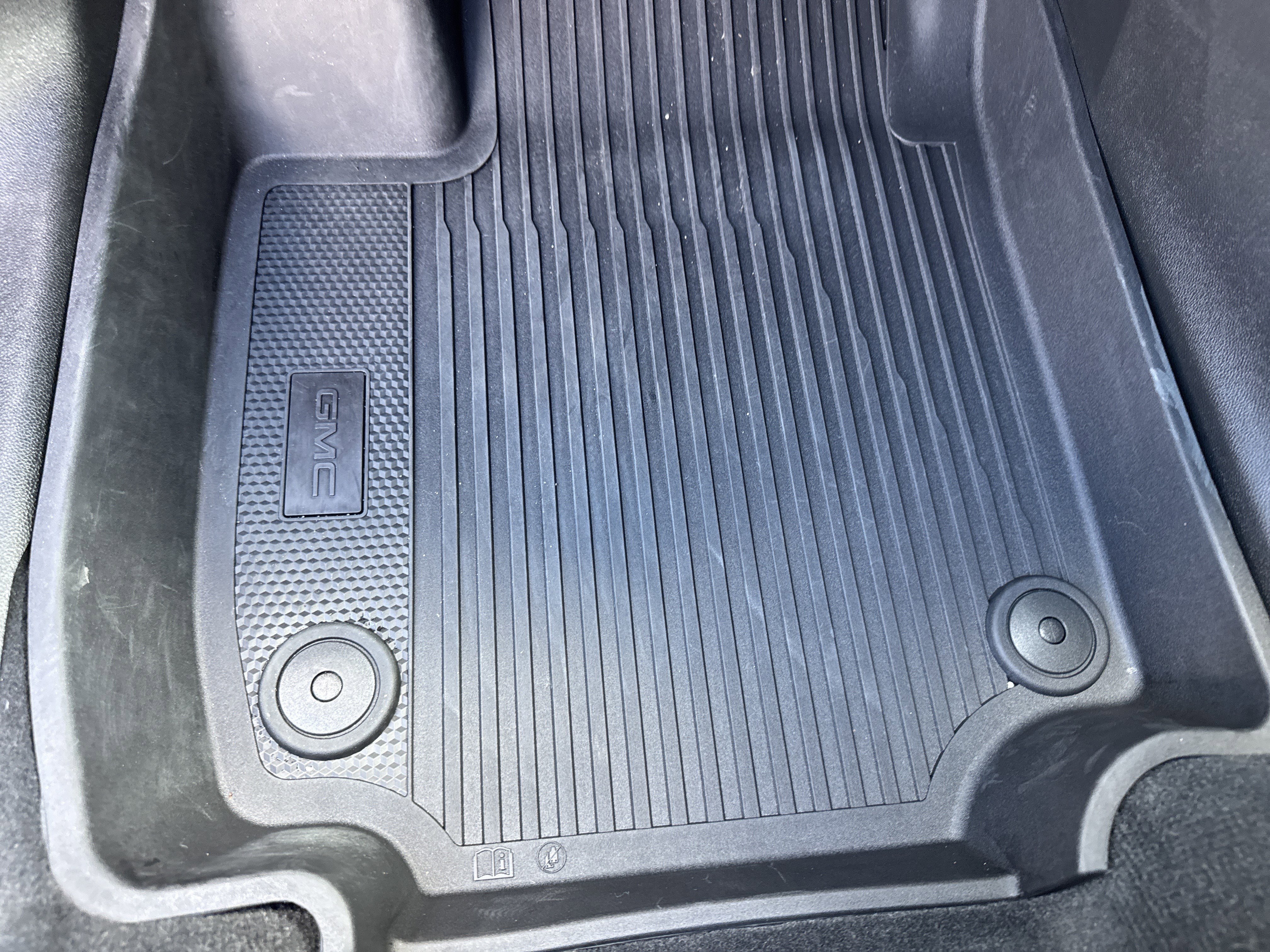 Used 2026 GMC Terrain Elevation w/ Elevation Premium Package image 17