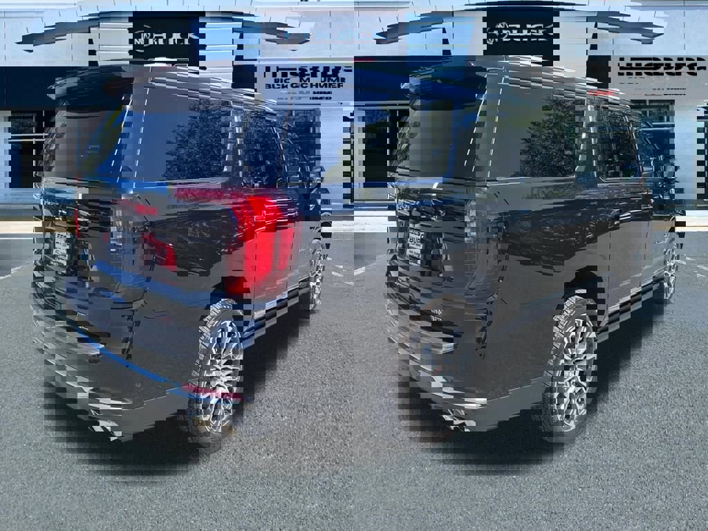 New 2025 GMC Yukon XL Denali w/ Sun & Power Step Package image 7