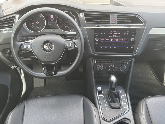 Used 2020 Volkswagen Tiguan SE FWD image 24