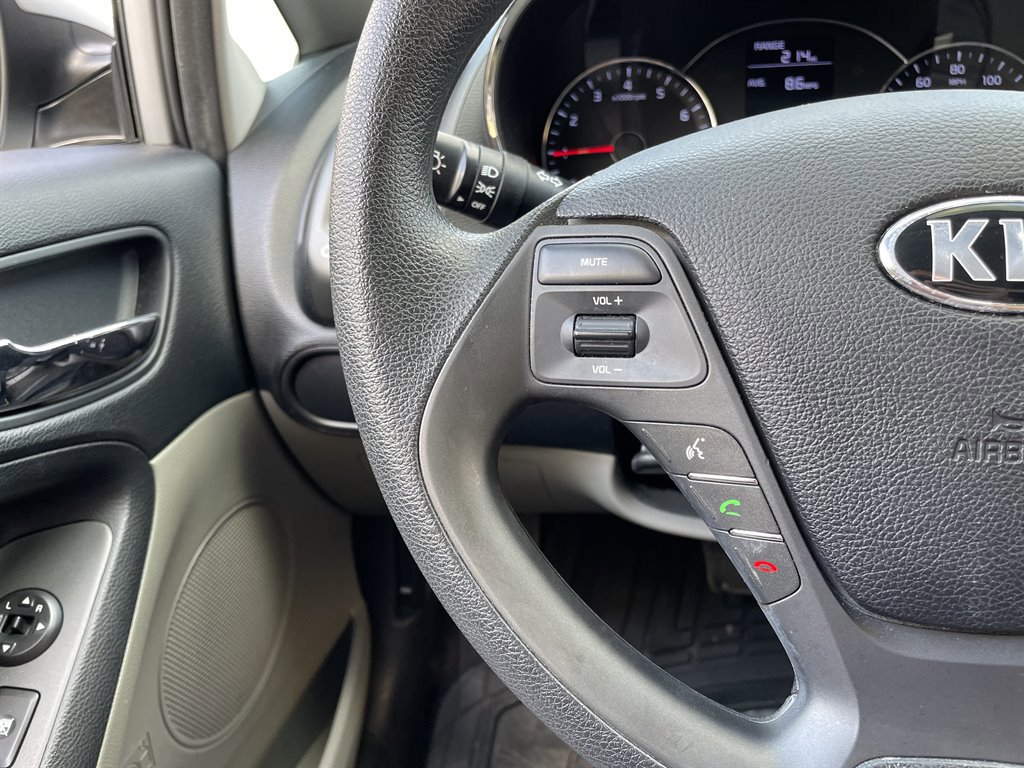 Used 2015 Kia Forte LX image 26