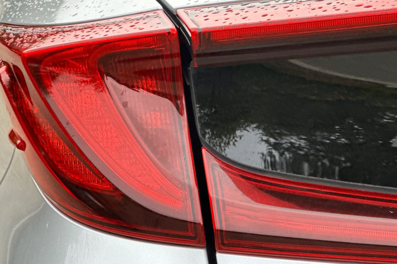 Certified 2022 Toyota Prius Prime XLE FWD image 49