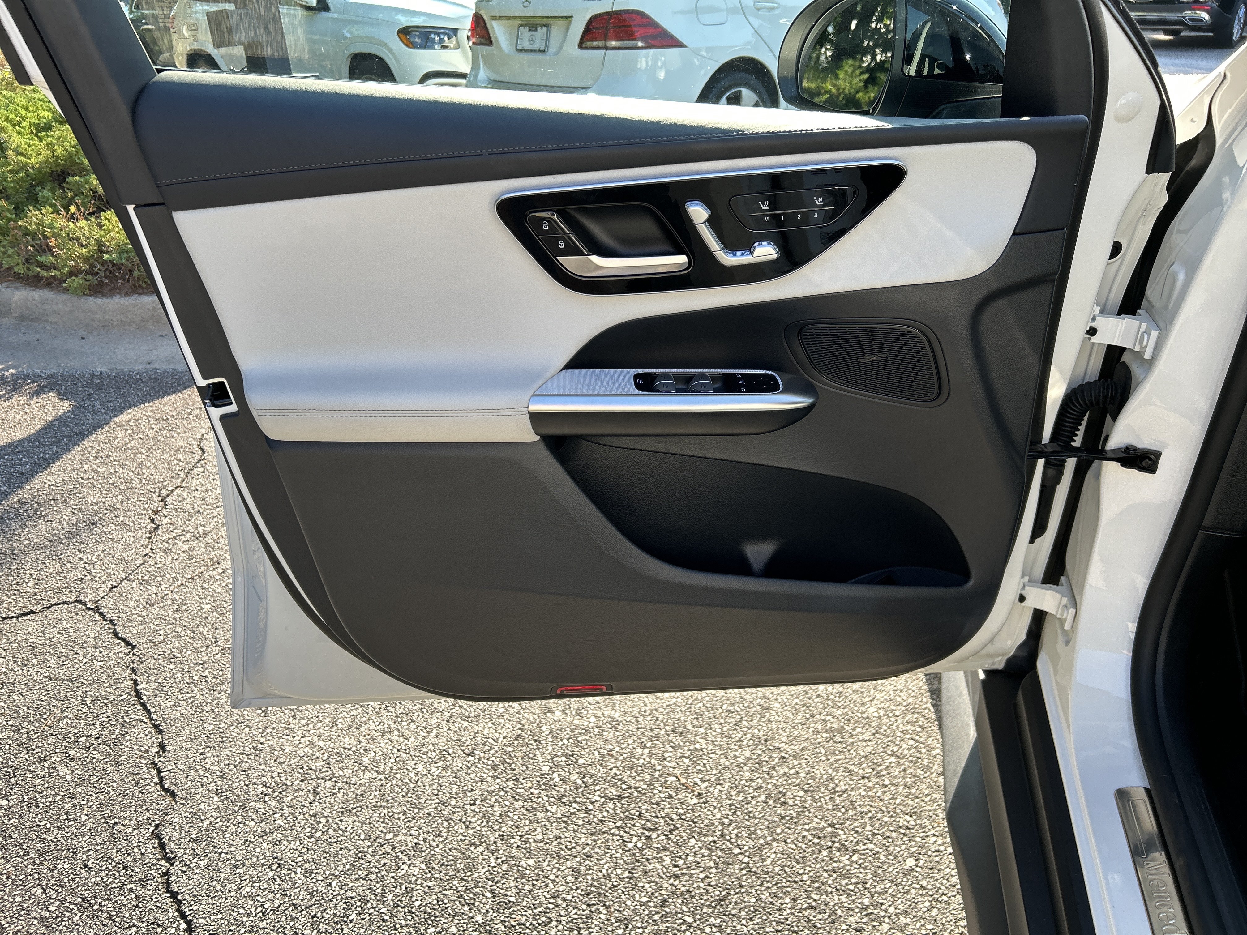 Certified 2024 Mercedes-Benz GLC 300 4MATIC w/ AMG Line image 18