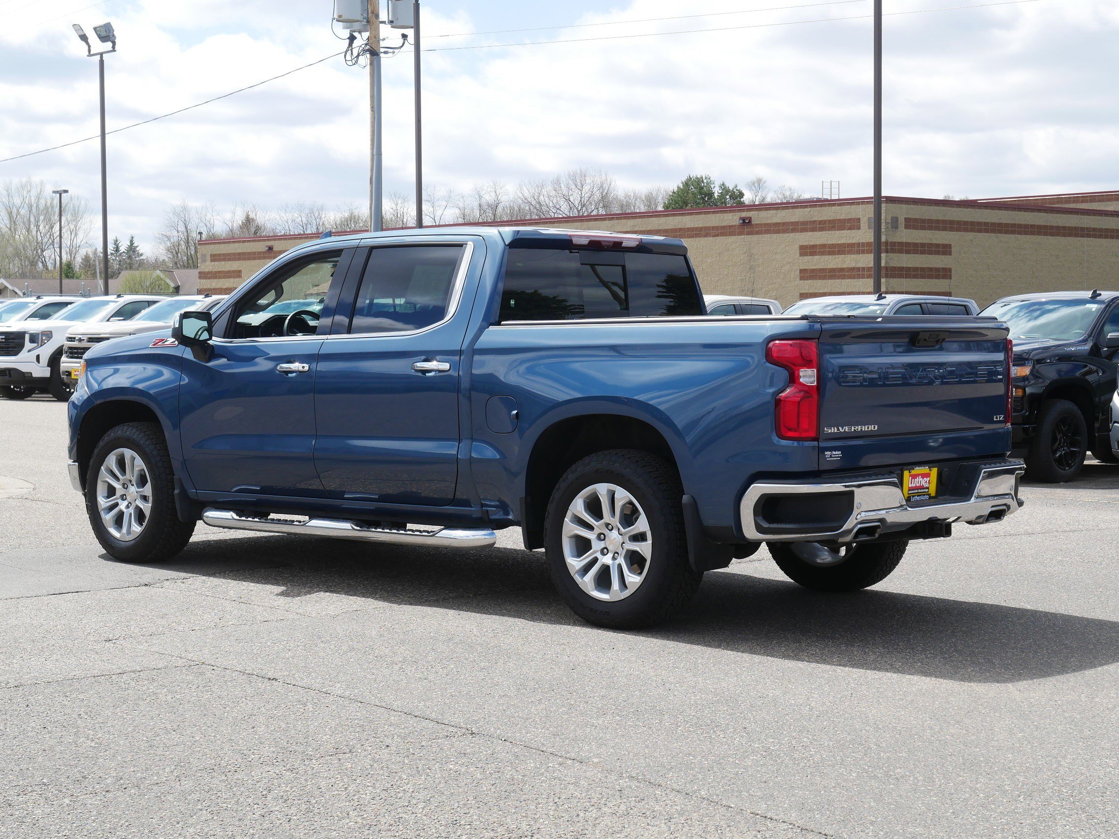 Used 2024 Chevrolet Silverado 1500 LTZ image 5