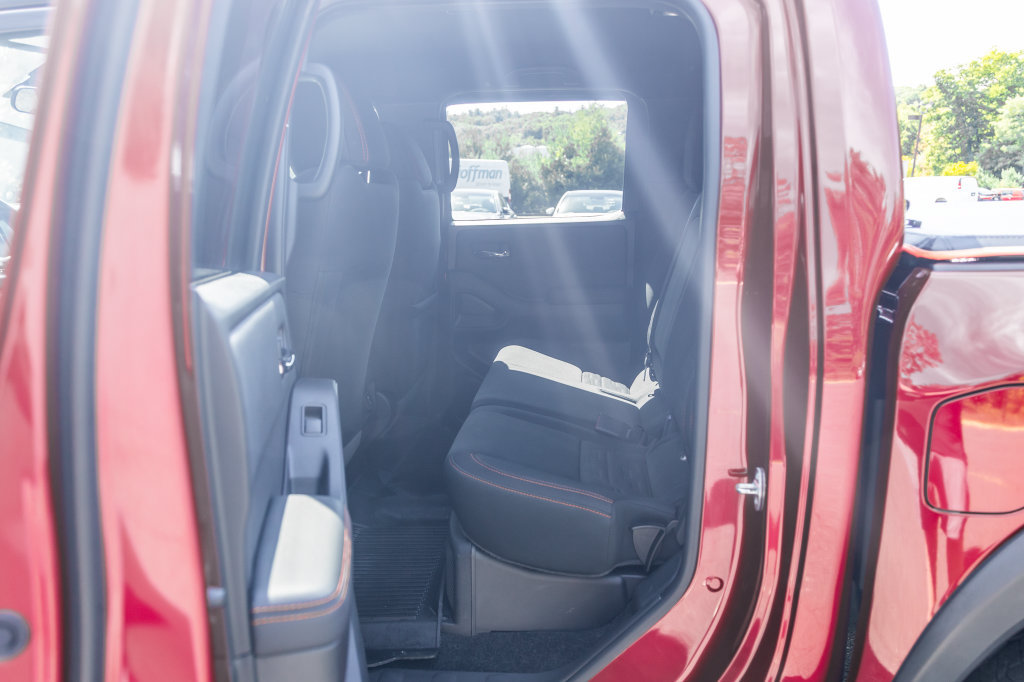 Used 2023 Nissan Frontier PRO-4X w/ Pro Convenience Package AWD/4WD image 25