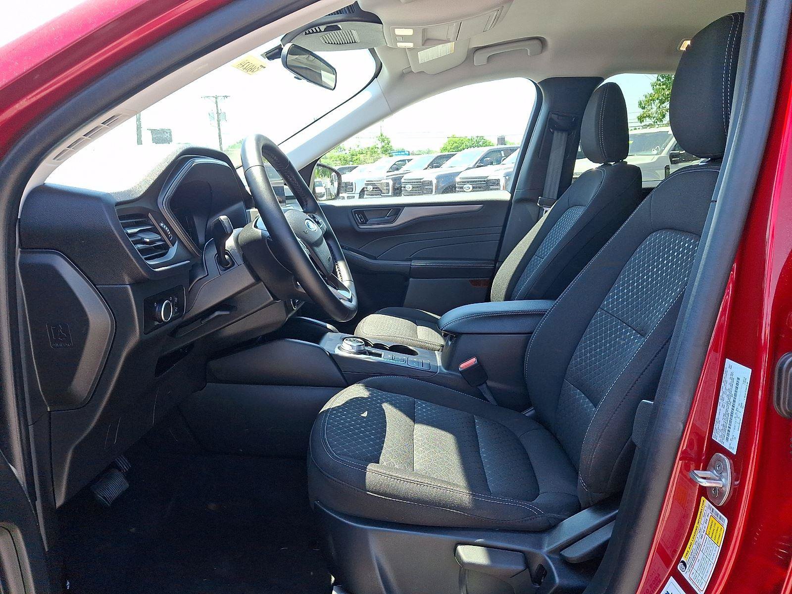 Used 2026 Ford Escape Active w/ Cold Weather Package AWD/4WD image 10