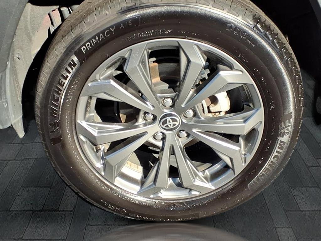 Used 2024 Toyota RAV4 XLE Premium image 12