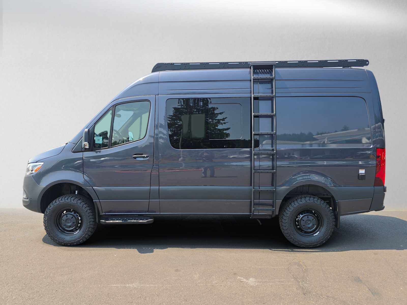Used 2026 Mercedes-Benz Sprinter 2500 image 6