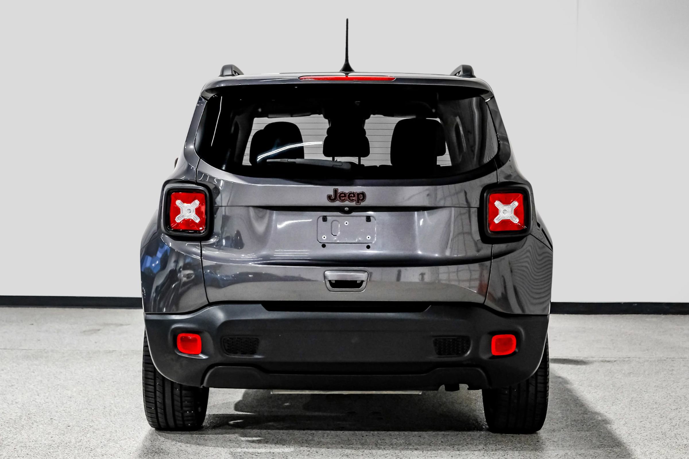 Used 2020 Jeep Renegade Latitude image 7