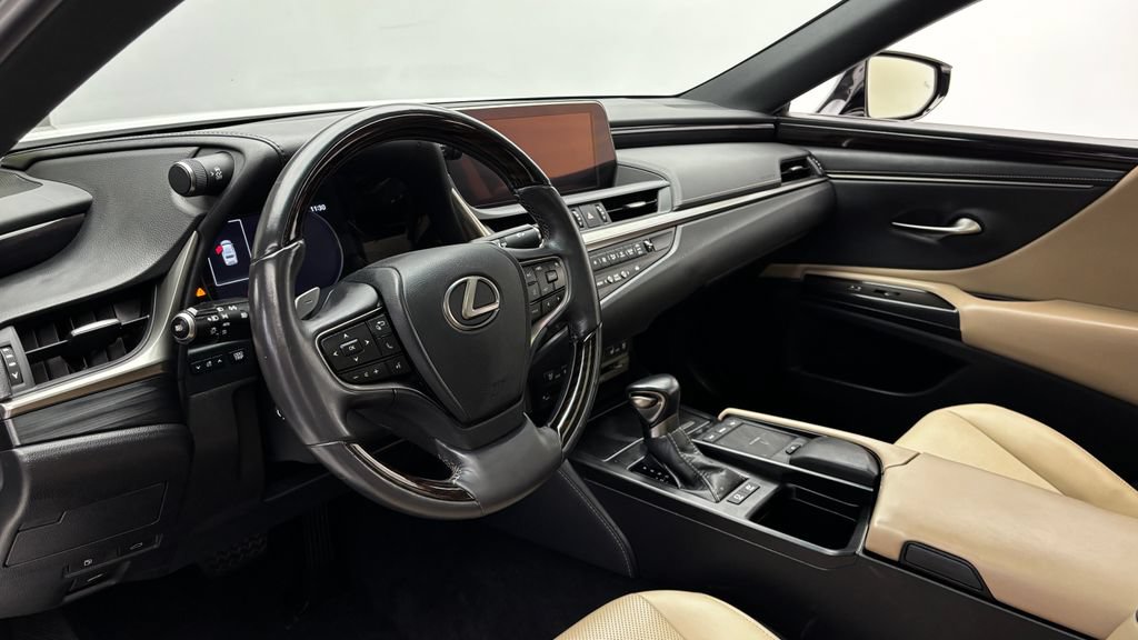 Used 2021 Lexus ES 300h w/ Premium Package FWD image 14