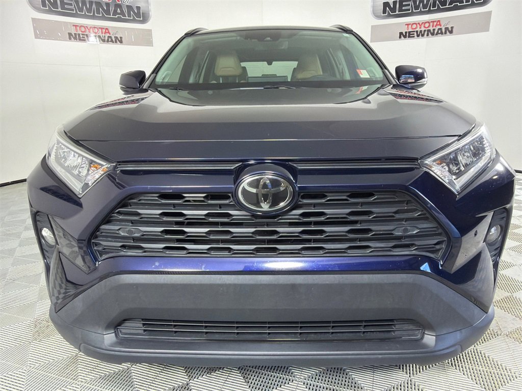 Used 2020 Toyota RAV4 XLE Premium image 9
