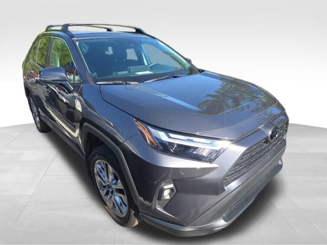 Used 2023 Toyota RAV4 XLE Premium AWD/4WD image 9
