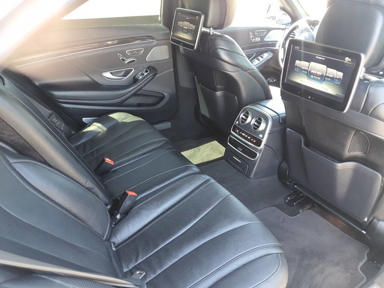 Used 2017 Mercedes-Benz S 550 4MATIC Sedan image 86