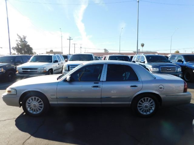Used 2010 Mercury Grand Marquis LS image 4