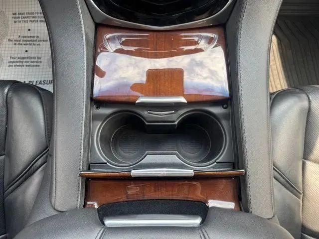 Used 2019 Cadillac Escalade Premium Luxury w/ Escalade Sport Edition AWD/4WD image 27