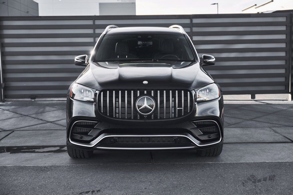 Used 2025 Mercedes-Benz GLS 63 AMG 4MATIC image 16