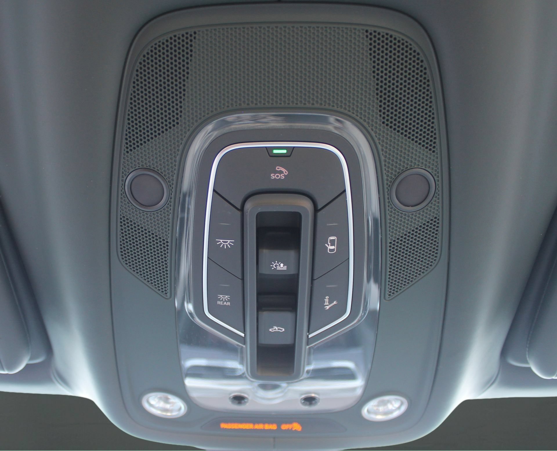 Certified 2024 Bentley Bentayga Extended Wheelbase AWD/4WD image 38