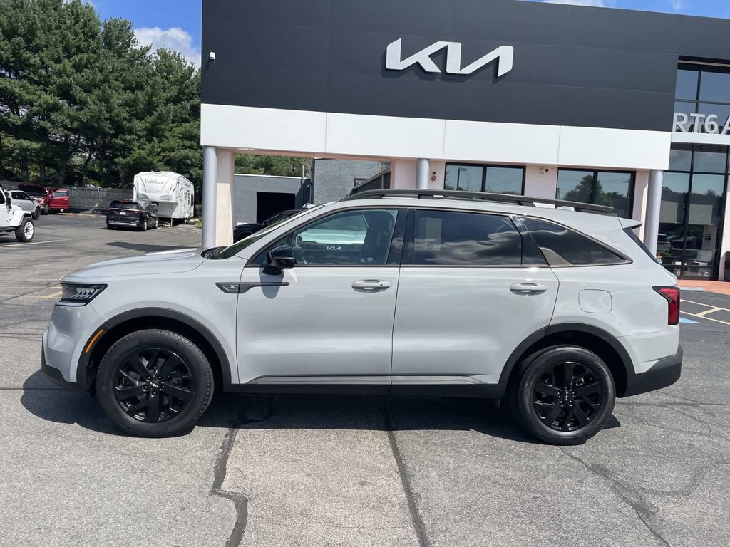 Used 2022 Kia Sorento S w/ Panoramic Sunroof Package AWD/4WD image 2