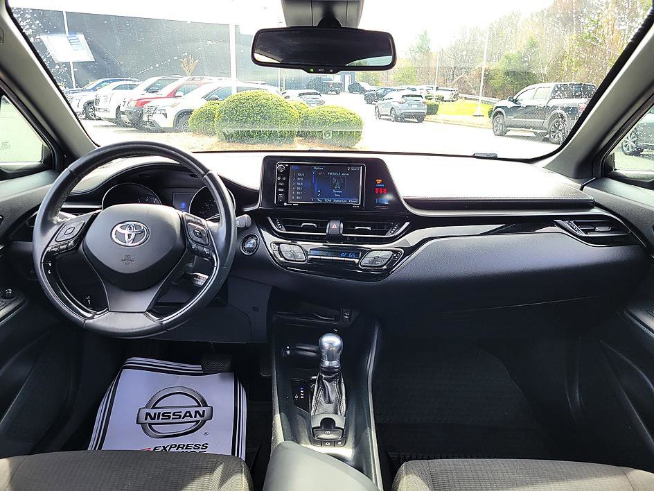 Used 2018 Toyota C-HR XLE image 16