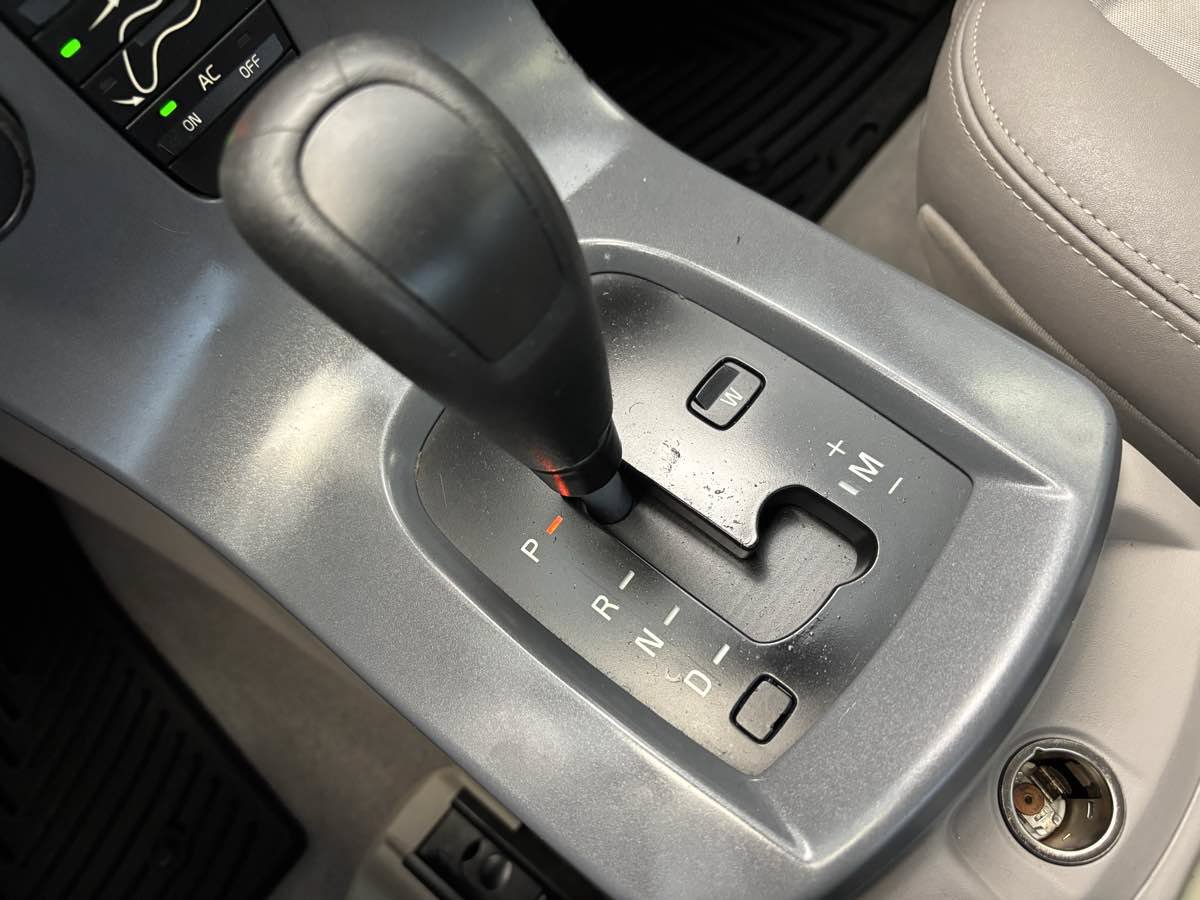 Used 2007 Volvo S40 2.4i FWD image 14