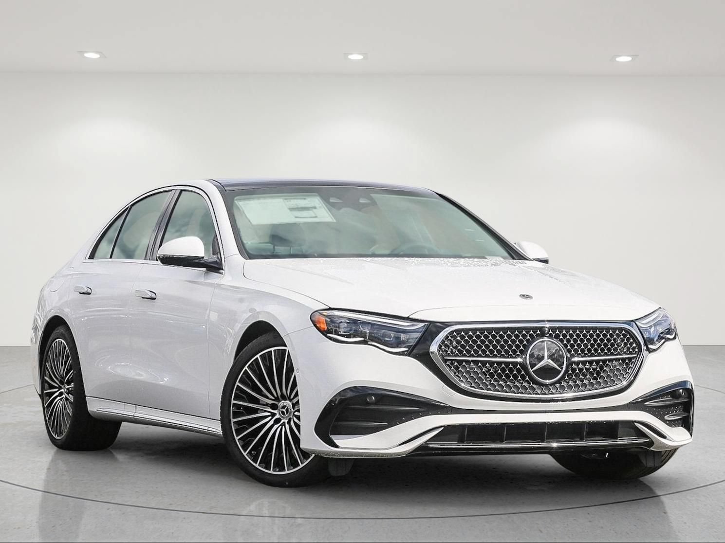New 2024 Mercedes-Benz E 350 4MATIC Sedan image 2