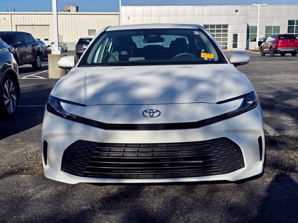 Used 2025 Toyota Camry LE FWD image 2